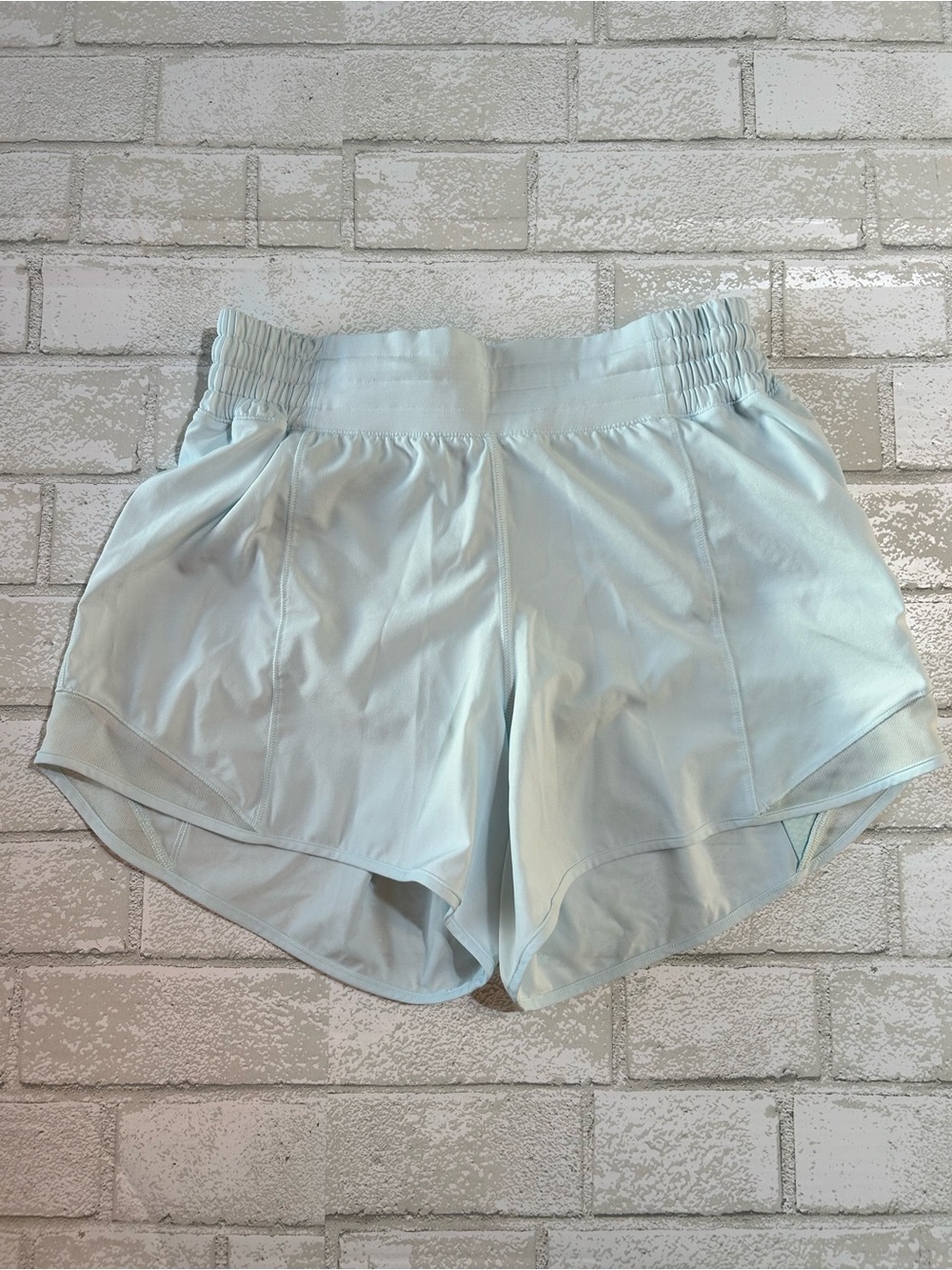 Lululemon Hotty Hot HR Short 4" Lined MIBR 6